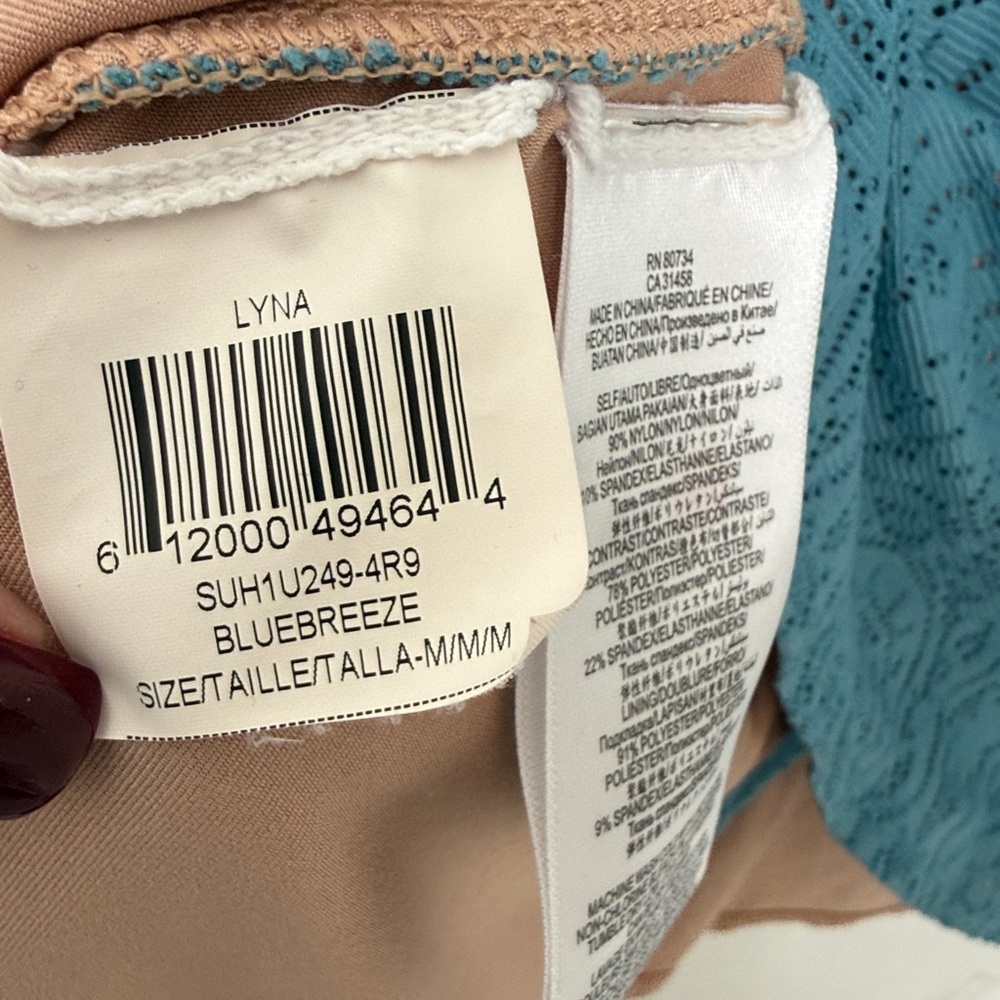 BCBGMaxAzria Teal Blue Lace Peplum Sleeveless Blouse - Size Medium - Picture 6 of 8